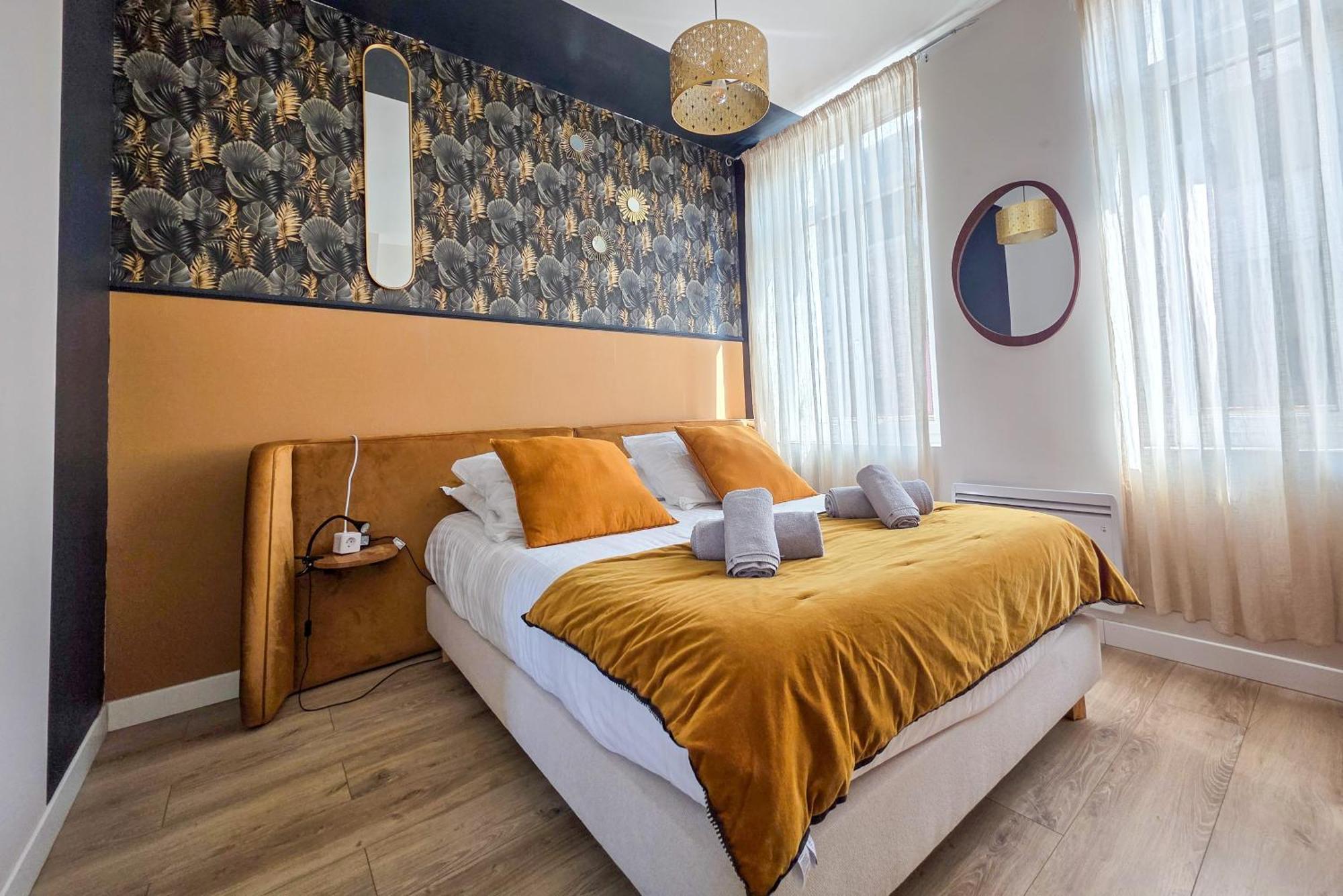 Les Appartements De La Nef D'Or Saint-Quentin  Exterior photo